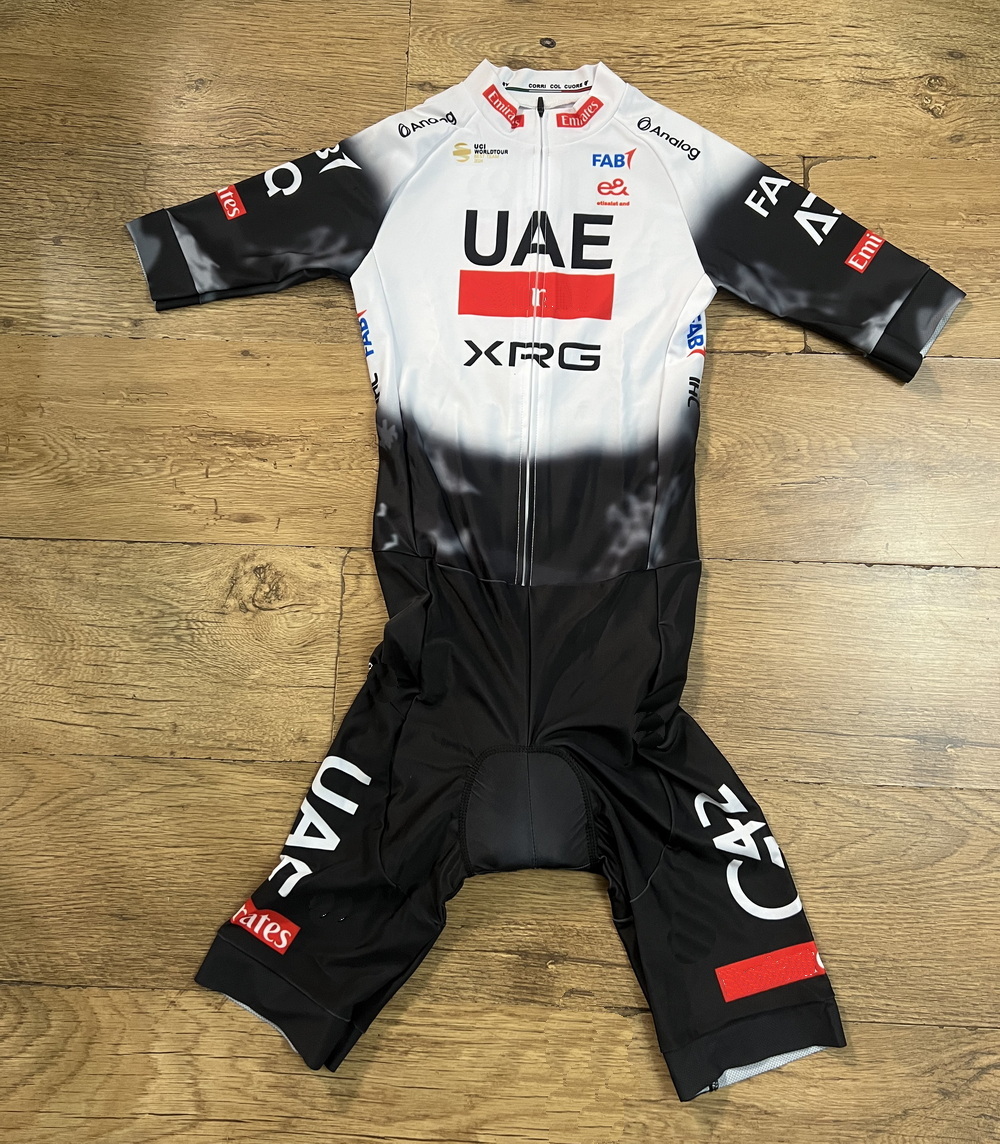LASER CUT Skinsuit 2025 2026 U - Summer Clothing Material avis et prix